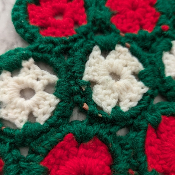 Crocheted Christmas Trees Vintage Christmas Handmade Holiday Red and Green - Picture 4 of 9